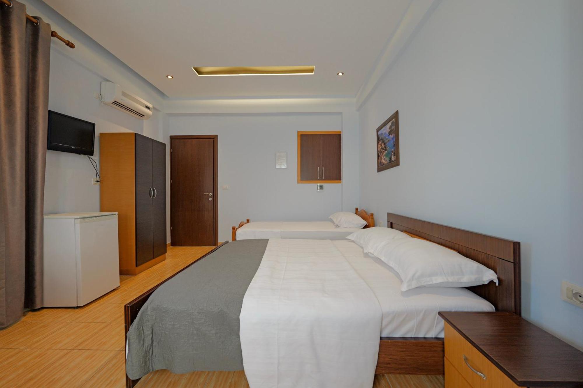 Hotel En Ad Ksamil Exterior foto